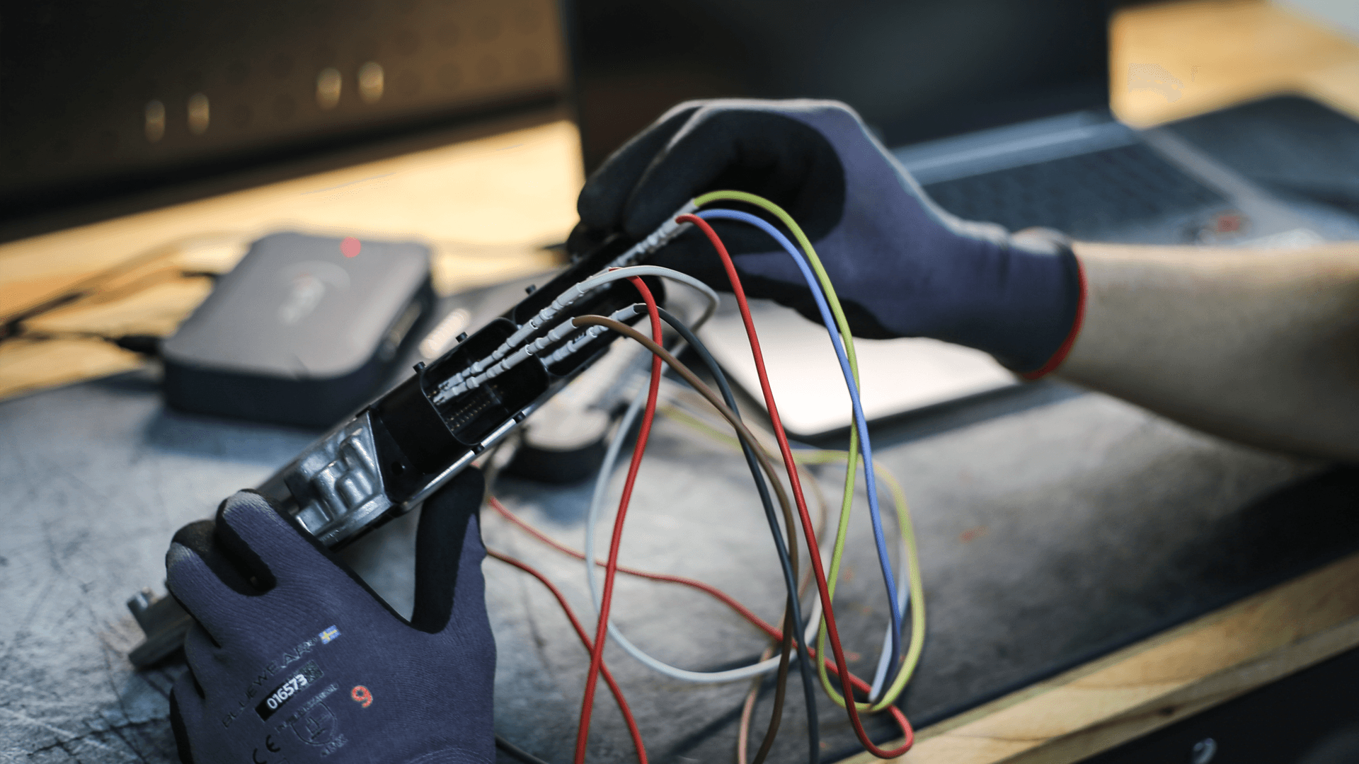 Technisches ECU-Detail in der Werkstatt